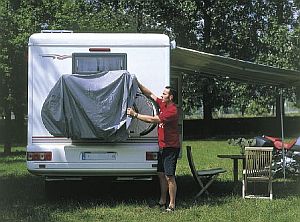 Pokrowiec Thule Omnistor Bike Cover Elite wodoodporny do zabezpieczenia 2-3 rower�w podczas podr�y przed deszczem...