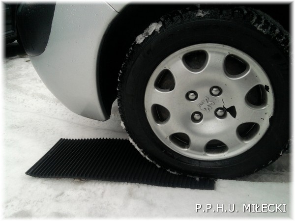 Maty pod ko�a