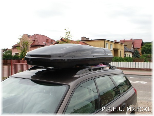 Autobox Mont Blanc Triton 450 w kolorze
czarny metalik (197x83x38cm) 430 litr�w